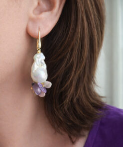 Orecchini a Goccia con Perle Barocche e Sugilite Viola