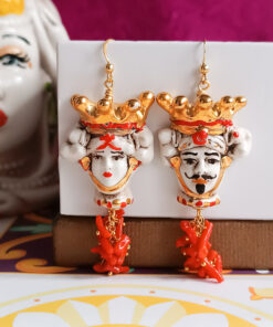 Orecchini siciliani con teste di moro in ceramica di caltagirone e corallo rosso 1