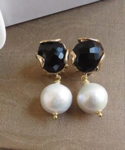 Orecchini di perle con occhio di gatto nero 1
