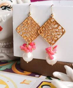 Alternative view of Rhombus Earrings with Pearls and Rose Bamboo Coral Chips