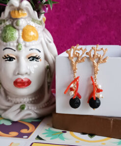 Orecchini pendenti con pietra lavica e corallo rosso