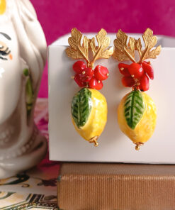 Orecchini siciliani con limoni in ceramica di caltagirone e corallo rosso 1