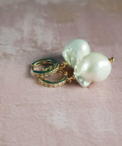 Orecchini a cerchio in agento 925 con perle barocche 1