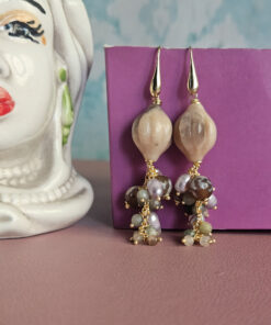 Orecchini a grappolo con giada naturale e pietre naturali