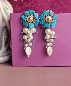 orecchini grappolo di perle con turchese