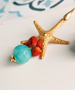 Orecchini pendenti con stelle marine e corallo rosso 3