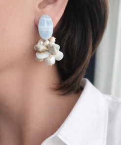 orecchini a grappolo con calcedonio e perle naturali