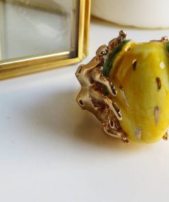 Anello siciliano con limone in ceramica di Caltagirone