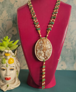 Collana a Catena Multifilo con Giada Verde e Cammeo di Torre del Greco