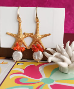 Orecchini pendenti con stelle marine e perle barocche 1