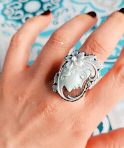 Alternative view of Lady Portrait Cameo Ring