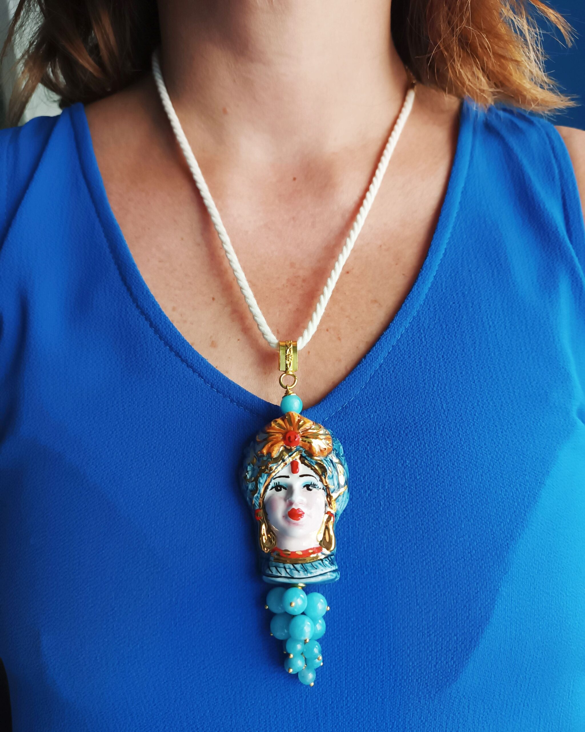 Collana a Corda con Testa di Moro in Ceramica di Caltagirone e Angelite - immagine 3