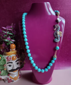Collana siciliana in pasta di turchese con cavalluccio in ceramica di caltagirone