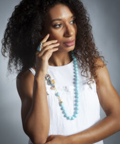 Alternative view of Collana Siciliana con Pasta di Turchese e Cavalluccio in Ceramica di Caltagirone