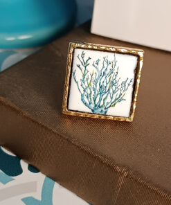 Anello siciliano con mattonella in pietra lavica e ceramica di caltagirone 1