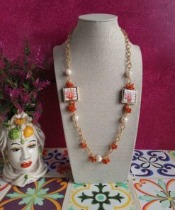 Collana a catena con corallo rosso perle e mattonelle in ceramica di caltagirone 3