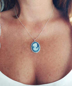 Alternative view of 925 Sterling Silver Chain with Bue Cameo