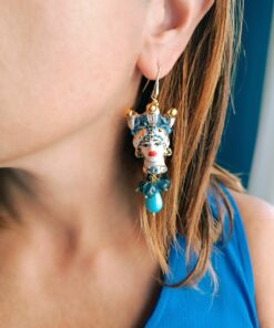 Orecchini siciliani con teste di moro in ceramica di caltagirone, turchese e quarzo blu