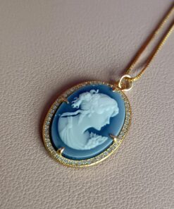Alternative view of Collana a Catena in Argento 925 Placcato Oro con Ciondolo Cammeo in Agata Blu