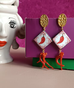 Orecchini siciliani con mattonelle in ceramica di caltagirone e corallo rosso 3