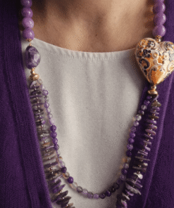 Alternative view of Collana Siciliana con Pietre Naturali Viola e Cuore in Ceramica di Caltagirone