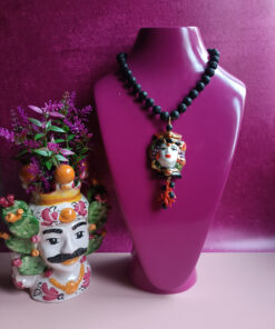 Collana siciliana con pietra lavica e testa di moro in ceramica di caltagirone 3