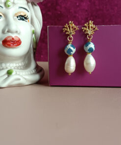 Orecchini a goccia con agata tibetana e perle barocche 3