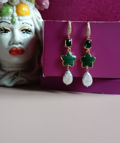 Orecchini pendenti con malachite e perle barocche piatte 4