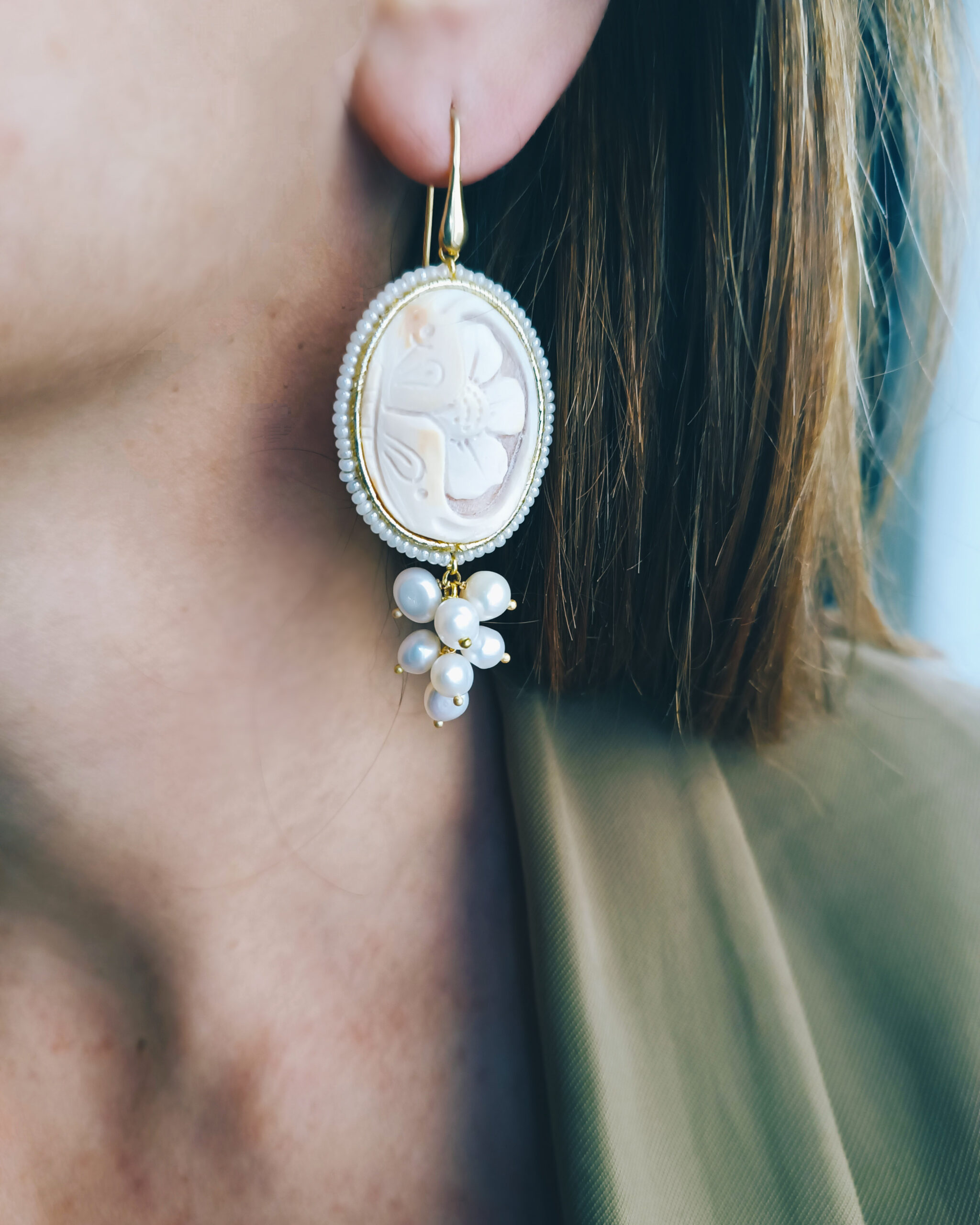 Orecchini Pendenti Enormi A Perla Di Conchiglia Bianca, 14mm, Placcati Oro, Chiusura A Leva