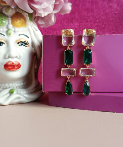 Orecchini pendenti con cristalli verdi e trasparenti 2