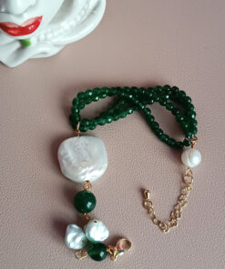bracciale multifilo con pietre verdi e perle barocche