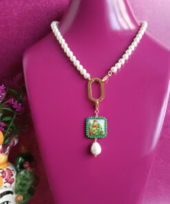 Alternative view of Collana Siciliana con Perle di Maiorca e Mattonella in Ceramica di Caltagirone
