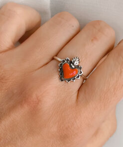 Alternative view of Thin Ring with Sacred Heart