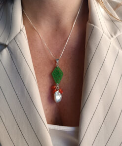 Alternative view of 925 Chain Necklace with Baroque Pearl and Green Carved Jade