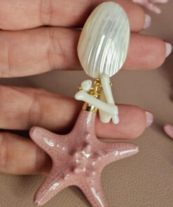 Alternative view of Orecchini Pendenti con Stelle Marine Dipinte a Mano e Conchiglie