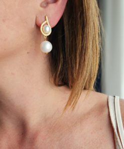 Alternative view of Orecchini Sposa in Argento 925 Placcato Oro con Perle Barocche