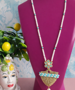 Collana Lunga in Perle di Maiorca con Coffa in Pizzo Chiaccherino
