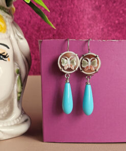 Orecchini Pendenti in Argento 925 con Cammei Conchiglia Smaltati e Gocce di Turchese