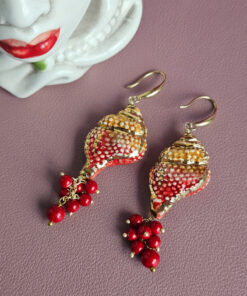 orecchini pendenti con conchiglie in ceramica di caltagirone 1