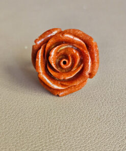 Alternative view of Anello Artigianale con Rosa Rossa in Resina