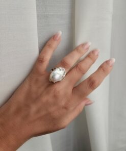 Anello in argento 925 con perla barocca