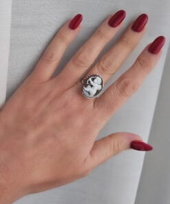 anello ovale con cammeo cupido