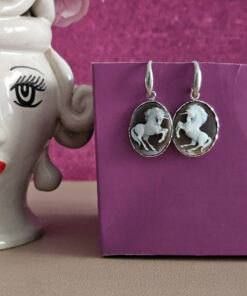 orecchini pendenti in argento 925 con cammeo unicorno 1