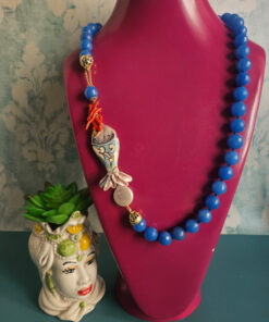 Collana Siciliana con Agata Blu e Pesce in Ceramica di Caltagirone