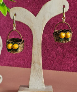 Orecchini siciliani con coffe siciliane in paglia