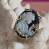 Anello con cammeo in agata nera