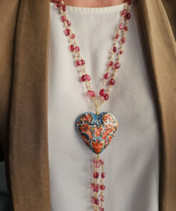 Alternative view of Collana a Catena Doppia con Tormalina, Perle e Cuore in Ceramica di Caltagirone