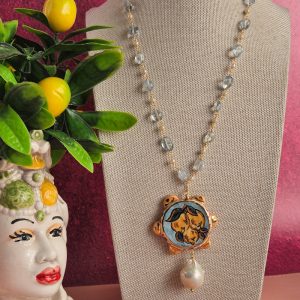 Collana catena speciale con acquamarina perle e tamburello in ceramica di caltagirone 3