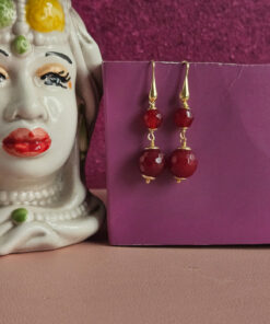 Orecchini pendenti con doppia pietra borgogna