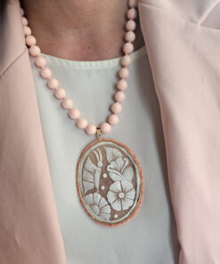 collana decollete girocollo con pasta di corallo rosa e cammeo autentico di torre del greco